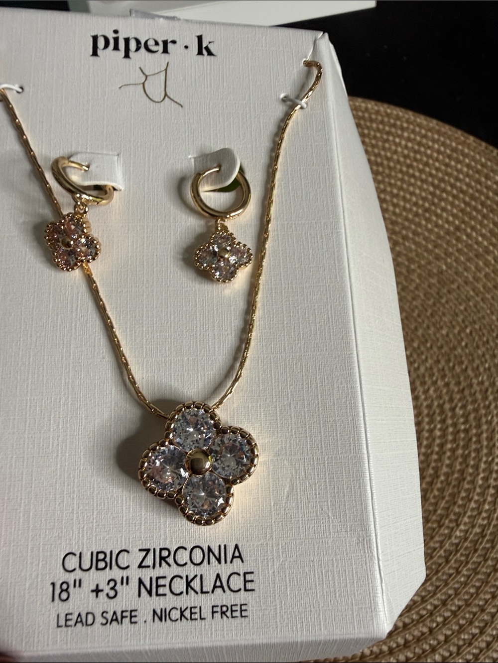 Piper K 🔥 Gold pleated  Cubic Zirconia Floral Pendant Necklace & Earrings  SET